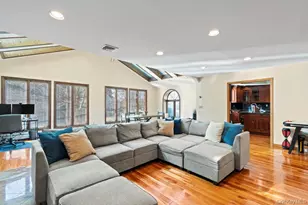 209 S Ocean Ave, Bayport, NY 11705 - Photo 9