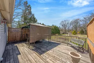 842 Greenlawn Ave, Islip Terrace, NY 11752 - Photo 29