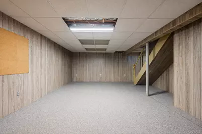 842 Greenlawn Avenue, Islip Terrace, NY 11752 - Photo 25