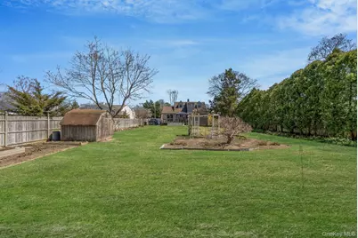 842 Greenlawn Avenue, Islip Terrace, NY 11752 - Photo 35