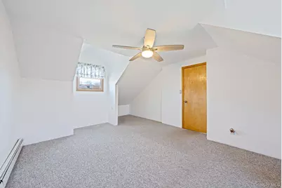 842 Greenlawn Avenue, Islip Terrace, NY 11752 - Photo 23