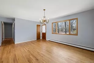 4 Columbine Ave S, Hampton Bays, NY 11946 - Photo 7