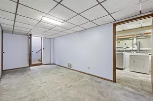 4 Columbine Ave S, Hampton Bays, NY 11946 - Photo 31