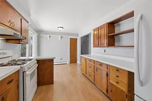 4 Columbine Ave S, Hampton Bays, NY 11946 - Photo 15