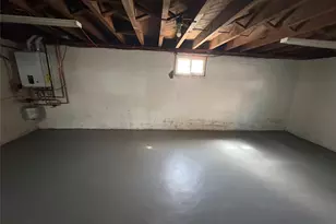 13 Parkview Pl, Malverne, NY 11565 - Photo 9