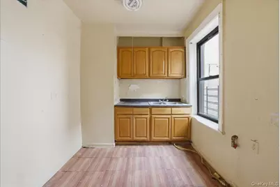 1715 Nelson Avenue #5G, Bronx, NY 10453 - Photo 13
