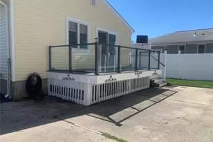 159 Parkwood Dr, Shirley, NY 11967 - Photo 15