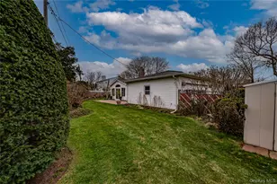 3 Jenny Ln, Holtsville, NY 11742 - Photo 33