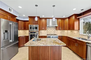 9 Bowen Pl, Stony Brook, NY 11790 - Photo 15