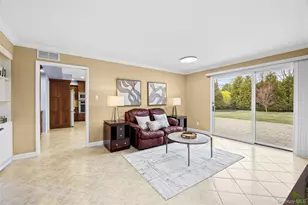 9 Bowen Pl, Stony Brook, NY 11790 - Photo 17