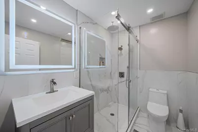 360 Woodside Avenue, Bellport, NY 11713 - Photo 11