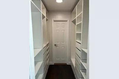 360 Woodside Avenue, Bellport, NY 11713 - Photo 17