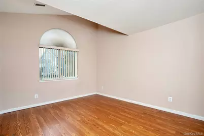 762 Birchwood Park Drive, Middle Island, NY 11953 - Photo 13