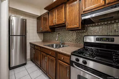 4044 Harper Avenue, Bronx, NY 10466 - Photo 5