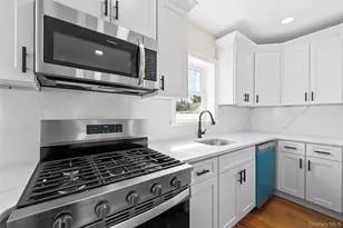 65 Mt Joy Ave, Freeport, NY 11520 - Photo 9