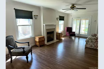 5 White Oak Court #5, Coram, NY 11727 - Photo 11