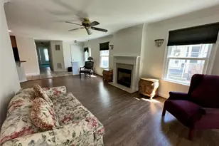 5 White Oak Ct, Coram, NY 11727 - Photo 9