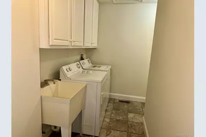 5 White Oak Court #5, Coram, NY 11727 - Photo 17