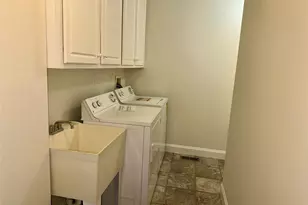 5 White Oak Ct, Coram, NY 11727 - Photo 17