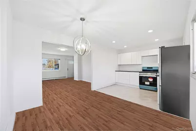 14 Platt Avenue, West Babylon, NY 11704 - Photo 11