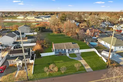 14 Platt Avenue, West Babylon, NY 11704 - Photo 5