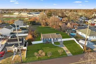 14 Platt Ave, West Babylon, NY 11704 - Photo 5