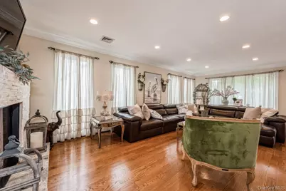 82 Division Avenue, Massapequa, NY 11758 - Photo 7