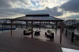 82 Division Ave, Massapequa, NY 11758 - Photo 27