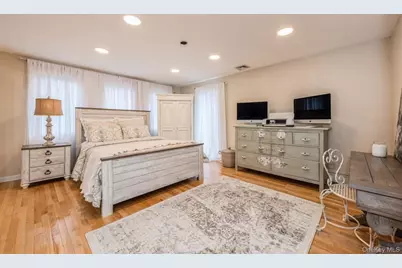 82 Division Avenue, Massapequa, NY 11758 - Photo 23