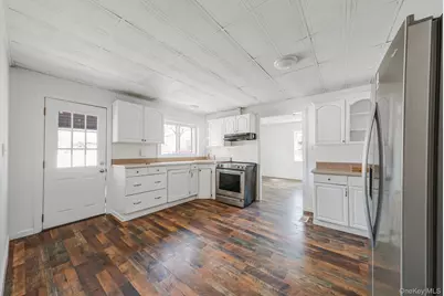 62 Forrest Avenue, Shirley, NY 11967 - Photo 9