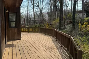 2581 Roanoke Ave, Riverhead, NY 11901 - Photo 17