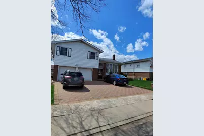 34 Bonnie Drive, Westbury, NY 11590 - Photo 1