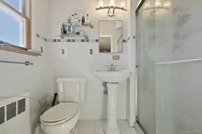 34 Bonnie Drive, Westbury, NY 11590 - Photo 17