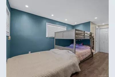 73 E Beach Promenade, Lindenhurst, NY 11757 - Photo 21