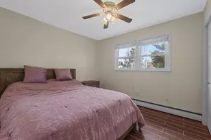 73 E Beach Promenade, Lindenhurst, NY 11757 - Photo 17