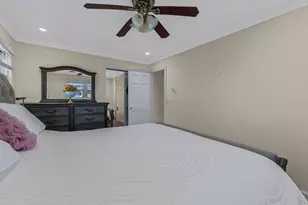 73 E Beach Promenade, Lindenhurst, NY 11757 - Photo 15
