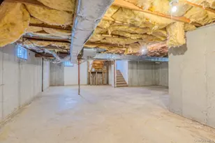 287 Dayton Ave, Manorville, NY 11949 - Photo 33