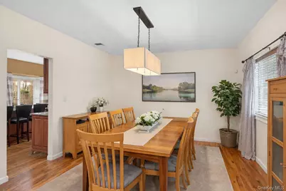 287 Dayton Avenue, Manorville, NY 11949 - Photo 9