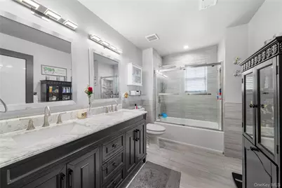 1 Clubhouse Circle, Central Islip, NY 11722 - Photo 23