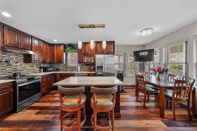 1 Clubhouse Circle, Central Islip, NY 11722 - Photo 9