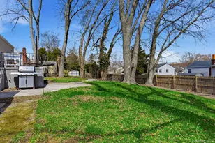 2903 Sipp Ave, Medford, NY 11763 - Photo 29