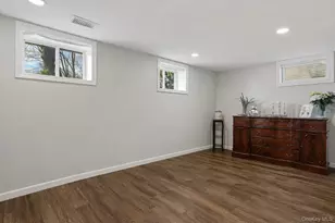 2903 Sipp Ave, Medford, NY 11763 - Photo 23