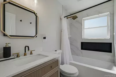 2903 Sipp Avenue, Medford, NY 11763 - Photo 19