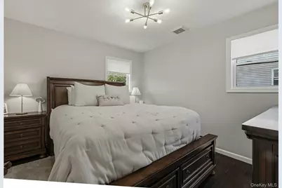 2903 Sipp Avenue, Medford, NY 11763 - Photo 17