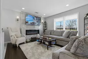 2903 Sipp Ave, Medford, NY 11763 - Photo 7