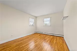 86 Tremont Ave, Medford, NY 11763 - Photo 19