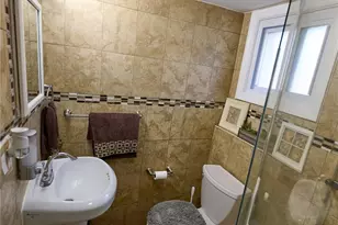 390 Town Line Rd, Commack, NY 11725 - Photo 9