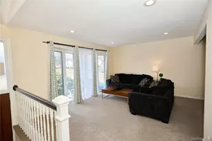 390 Town Line Rd, Commack, NY 11725 - Photo 3