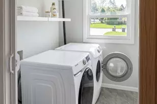 11 Manor Ln, Stony Brook, NY 11790 - Photo 21