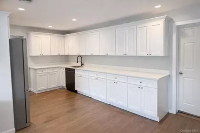11 Manor Lane, Stony Brook, NY 11790 - Photo 11